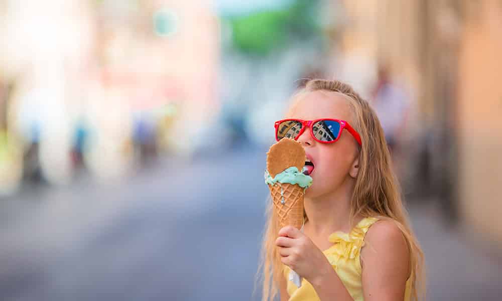 Guided tour for children with ice cream