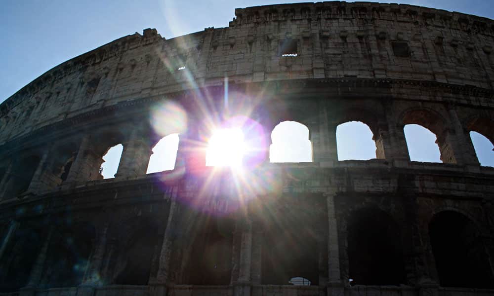 Rome at 6 o'clock in the morning - Colosseum