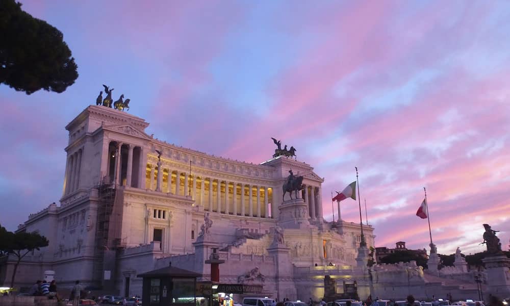 Rom bei Abenddämmerung - Vittoriano