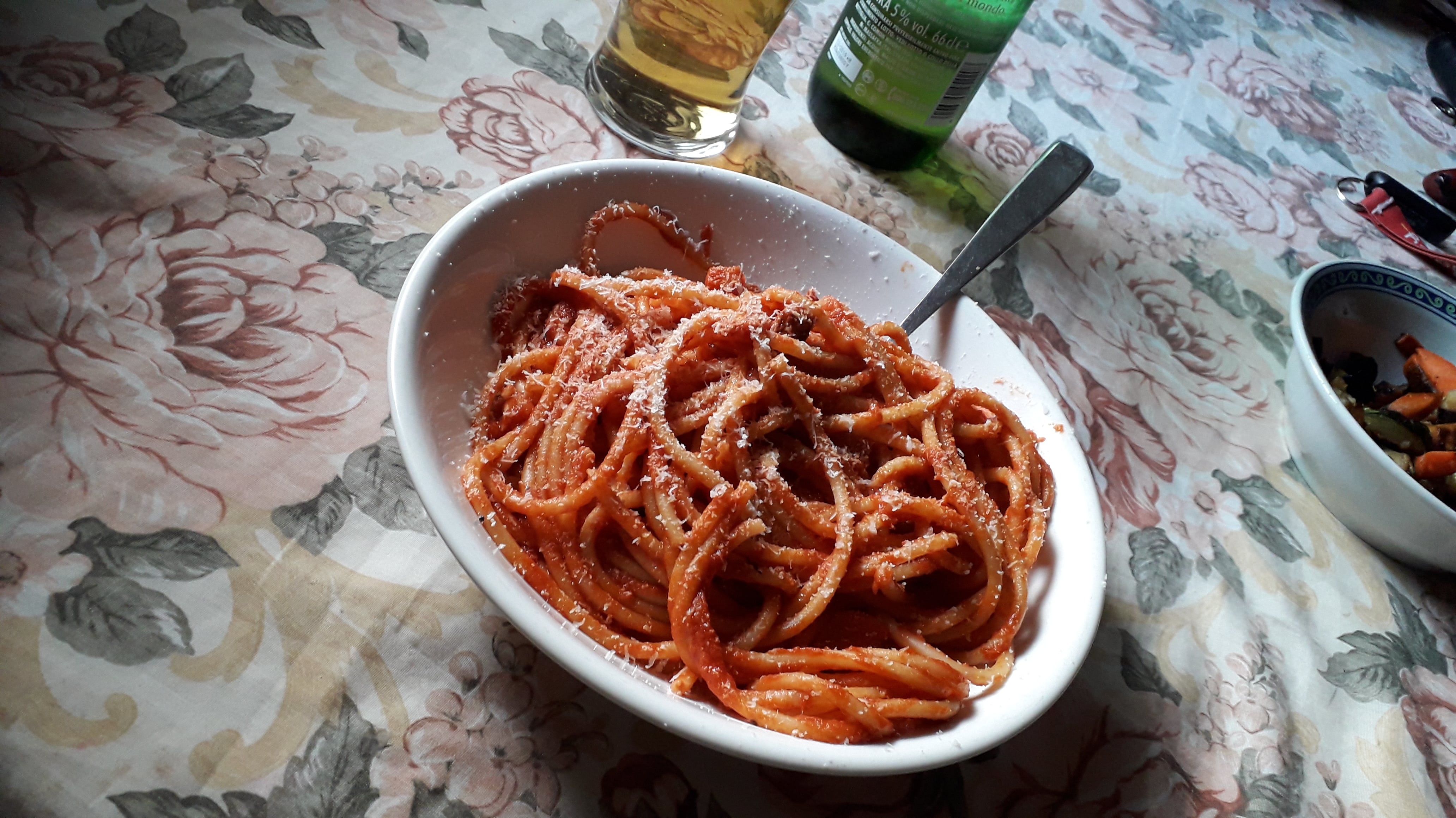 Bucatini_amatriciana_Roma_2019